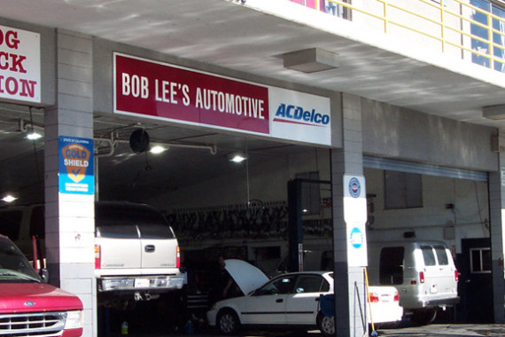 bob lee auto repair shop image